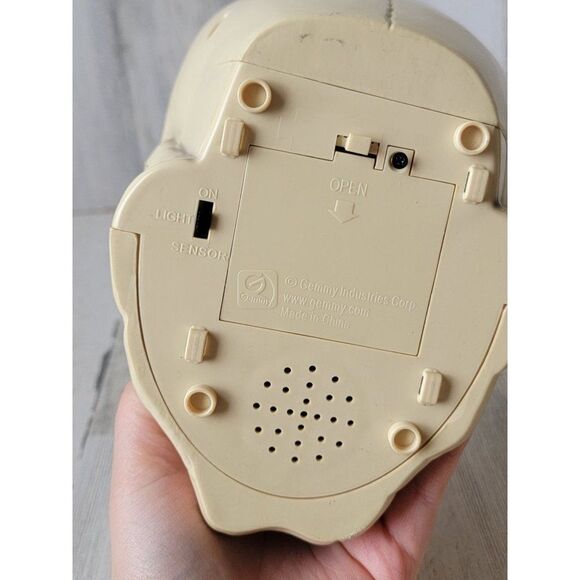 Gemmy skull greeter scary light up Halloween prop decor - Picture 8 of 10